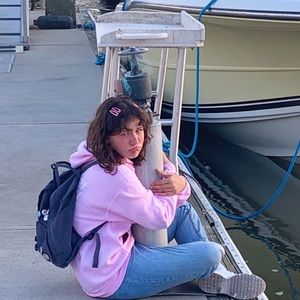 Meet your Posher, Ava